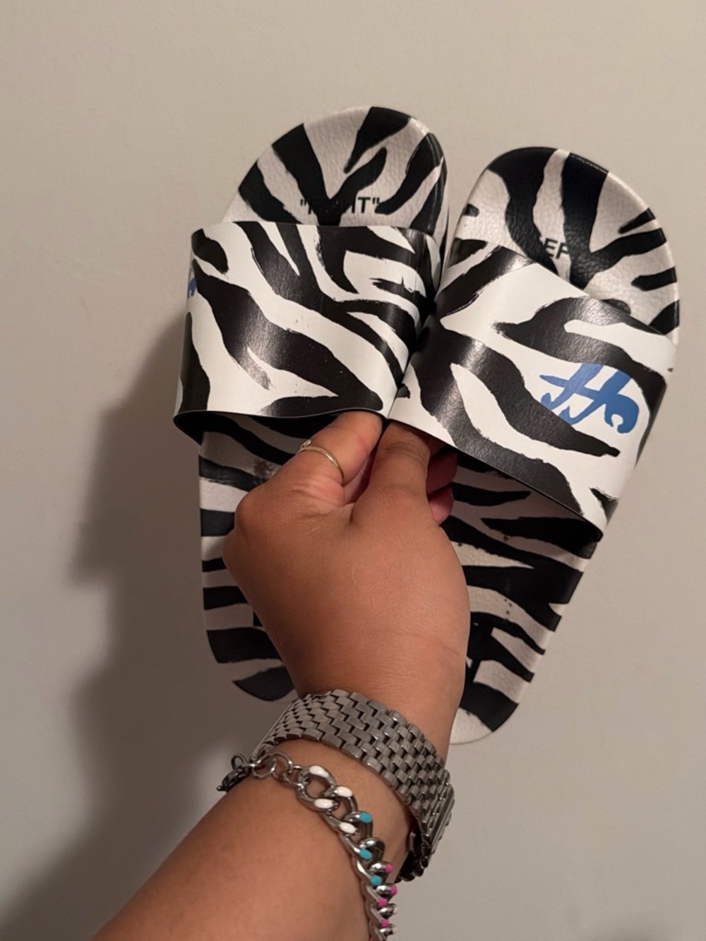 Off-White Zebra Print Slide Sandals - Black & White
